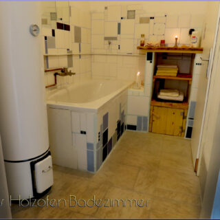 Das Holzofen-Badezimmer - Im leisen Kulturhaus