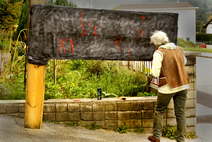 Kunstaktion 2016 Die Sucht am billigen Konsum